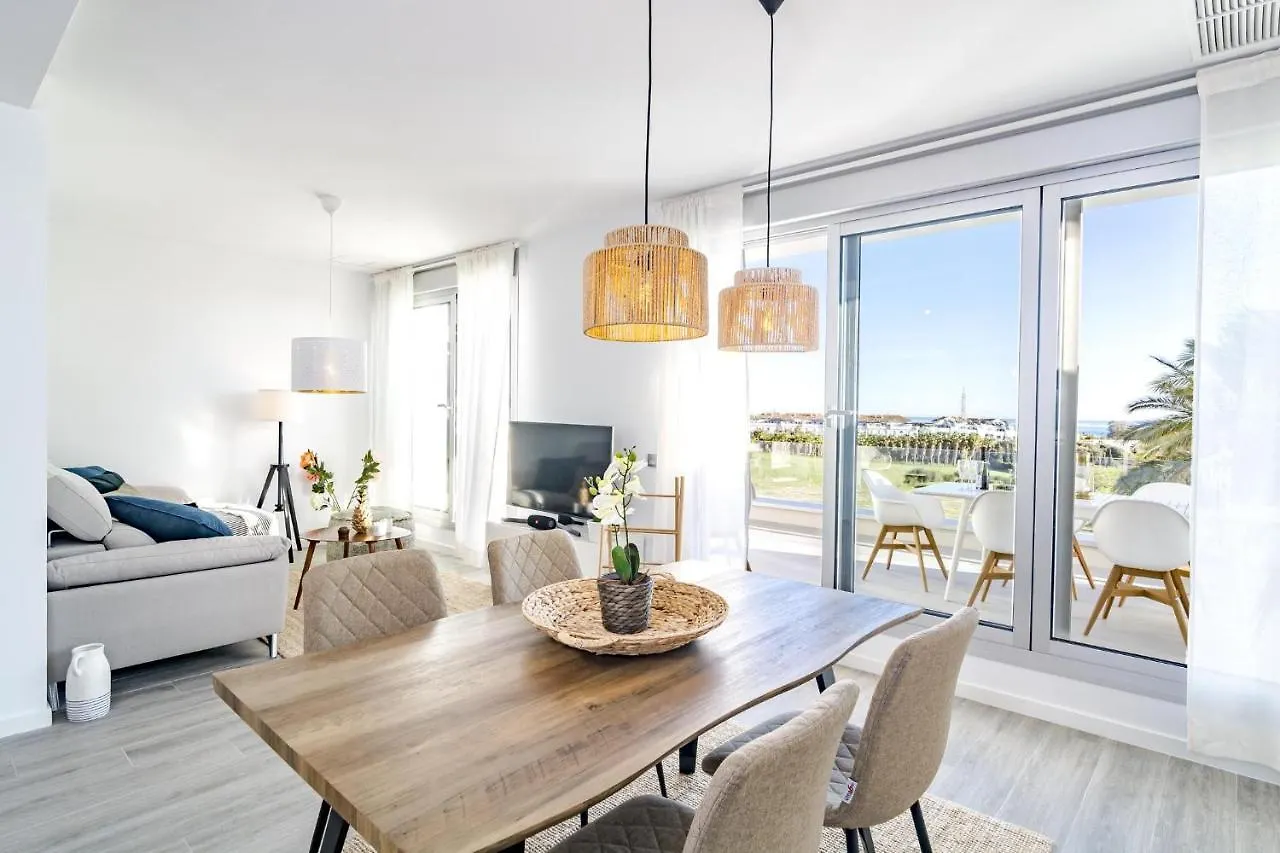 Lm12B- Exclusive 2 Bedroom Apartment In Le Mirage Estepona