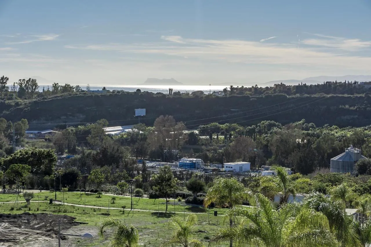 Lm12B- Exclusive 2 Bedroom Apartment In Le Mirage Estepona